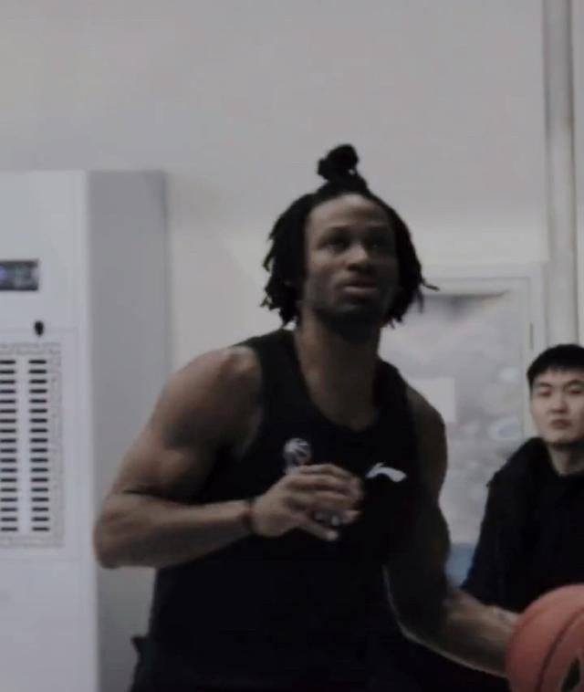 你怎么会有这里的别墅？